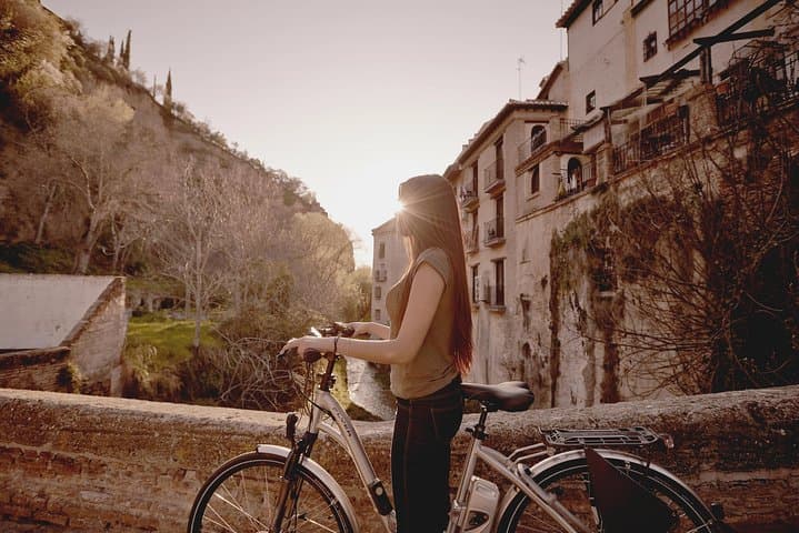 Electric Bike Tour Granada: Explore Albaicín & Sacromonte in 2 Hours photo 6