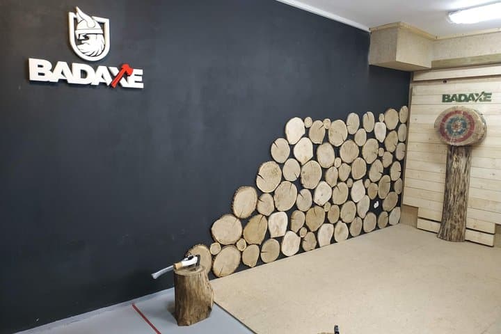 Axe Throwing in Kraków: Viking-Style Lanes at Bad Axe photo 6