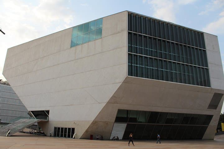 Half-Day Porto by Car: Serra do Pilar, Ribeira & Gaia Wine Cellars photo 4