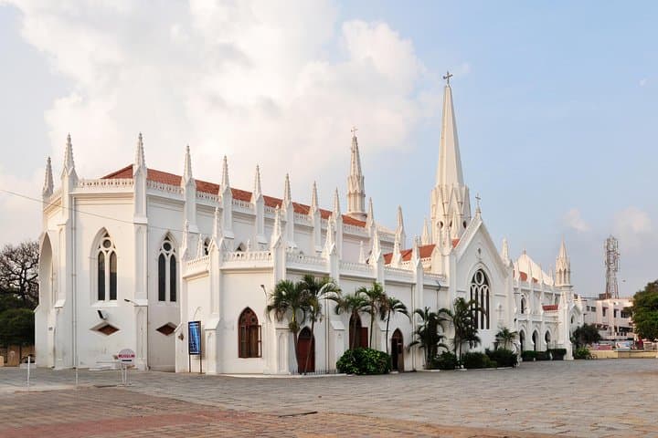 Explore Chennai's Historic Landmarks: Fort St George & Kapaleeshwar Temple photo 4