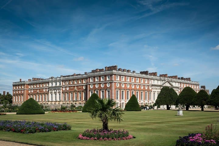 Private Car Tour: Hampton Court Palace & Windsor Castle Day Trip from London photo 6