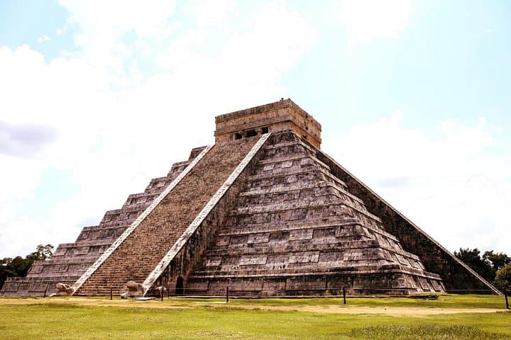 One-Day Chichén Itzá, Grand Cenote & Pink Lake from Cancún photo 2