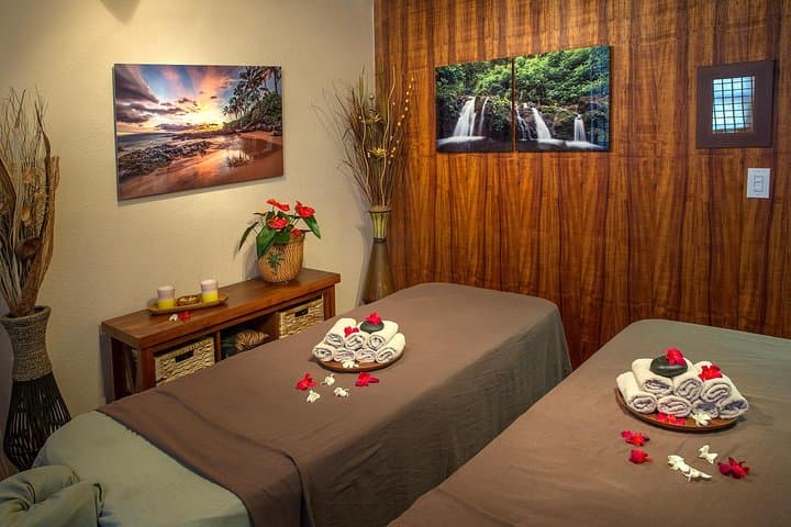 90 Minute Couples Massage in Honolulu — Relaxing Couples Spa Experience Near Ala Moana photo 4