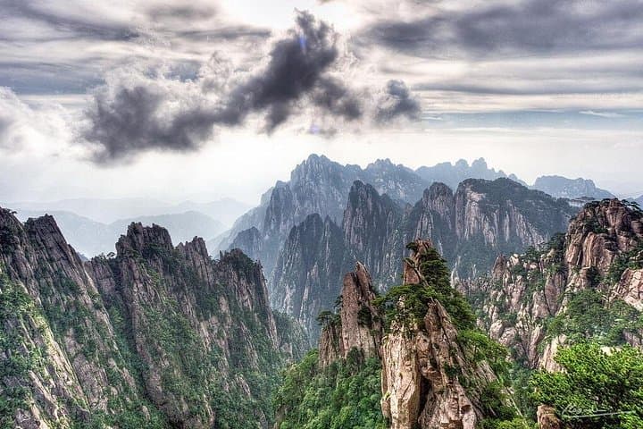 2-Day Huangshan Sunset & Sunrise Camping: Guided Yellow Mountain Tour from Hangzhou photo 2
