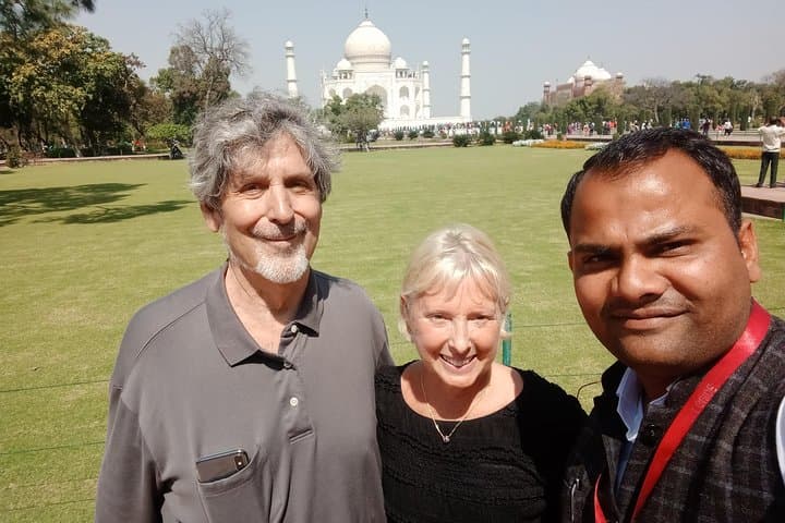 Private Taj Mahal Day Trip From Delhi — Skip-the-Line Agra Highlights photo 3