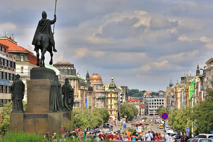 Best of Prague: Bus, Walking Tour, Vltava River Cruise & Lunch photo 4