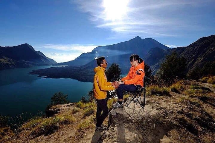 Mount Rinjani 2-Day Summit Trek from Sembalun: Crater Rim to Peak