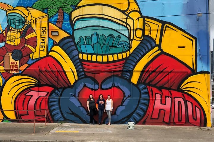 Private Houston Mural Instagram Tour by Golf Cart — Best Photo Spots in Downtown photo 2