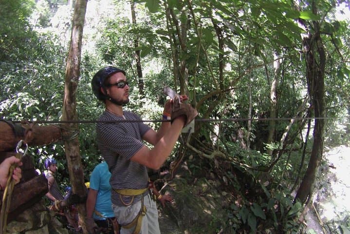 Medellin Zipline and Christmas Lights Combo Tour — Zip, Walk & Celebrate photo 4