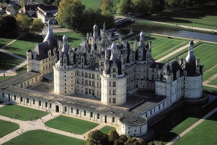 Loire Valley Castles Day Trip from Paris: Chenonceau, Chambord & Cheverny photo 5