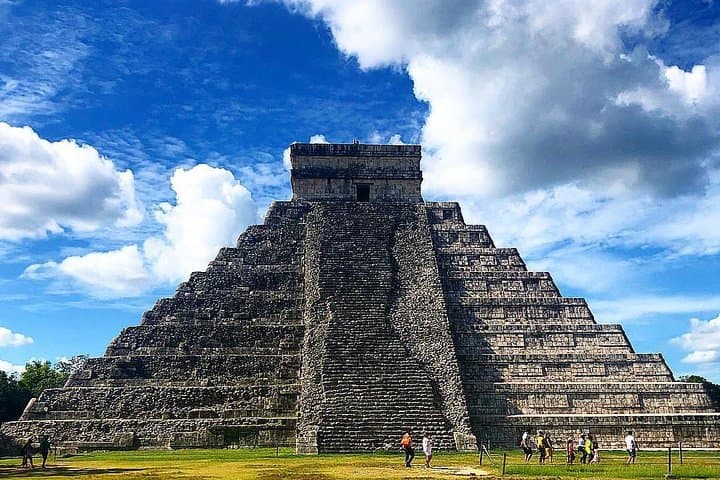 Chichen Itza Day Tour: Swim Ik Kil & Hubiku Cenotes with Buffet Lunch photo 3