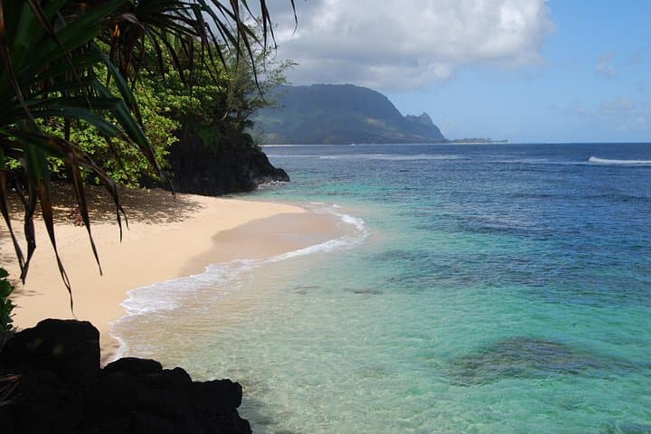 Hanalei Bay Morning Kayak and Snorkel — River-to-Reef Guided Tour photo 2