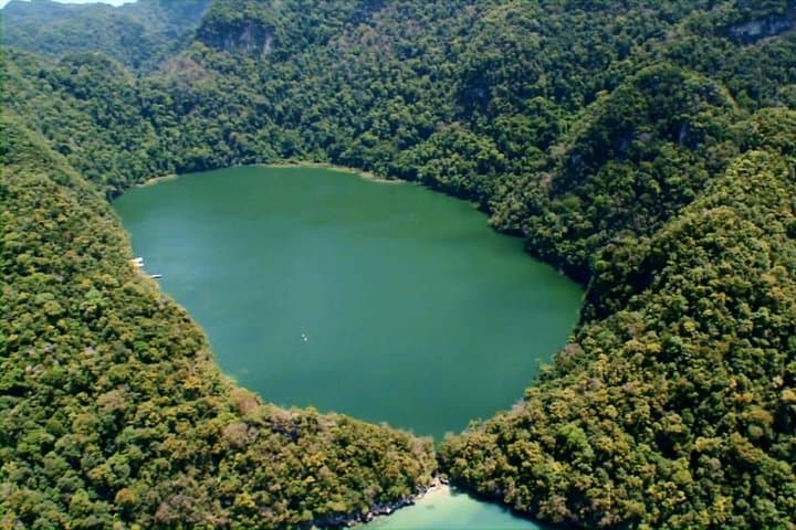 Langkawi Island Hopping: Dayang Bunting, Beras Basah & Eagle Feeding Tour photo 6