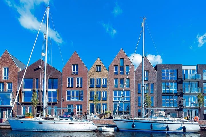 Private Haarlem Day Trip from Amsterdam — Personalized Walking Tour with a Local Host