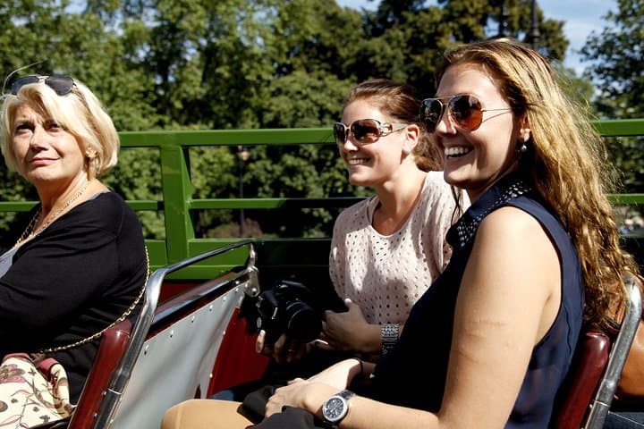 Vintage London Bus Tour & Thames River Cruise — Half-Day Sightseeing photo 3