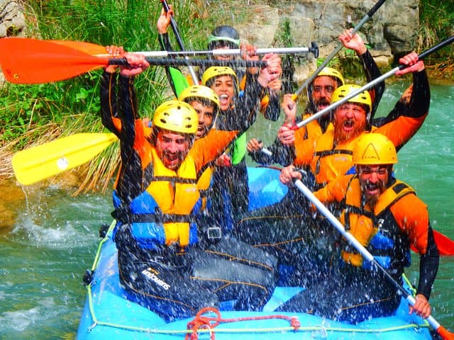 Montanejos Whitewater Rafting on the Mijares: Rapids, Thermal Baths, and Spanish River Culture photo 1