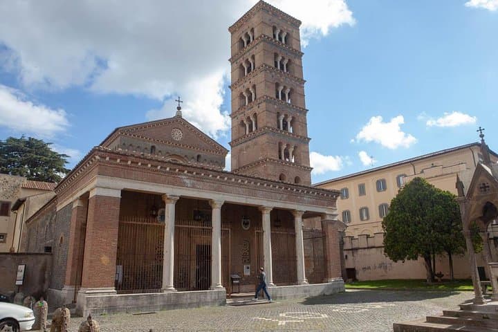 Castelli Romani Day Tour from Rome: Frascati, Castel Gandolfo & Porchetta Tasting photo 4
