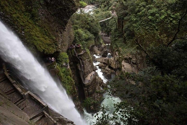 4-Day Andes Circuit: Cotopaxi, Quilotoa, Baños & Devil's Nose Train photo 6