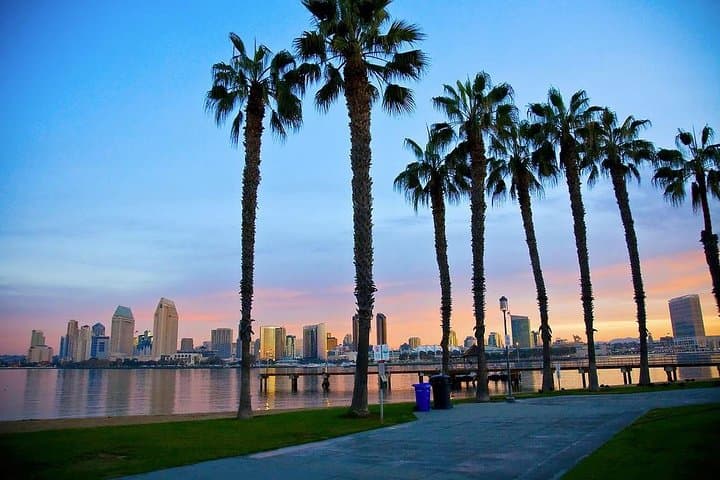 San Diego Scenic Tour: La Jolla, Mt. Soledad, Coronado & Balboa Park in Half Day