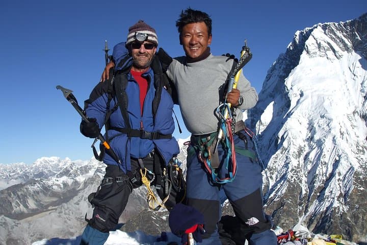 Conquering Island Peak: A Practical Guide to Climbing the 6,173m Summit from Chhukung