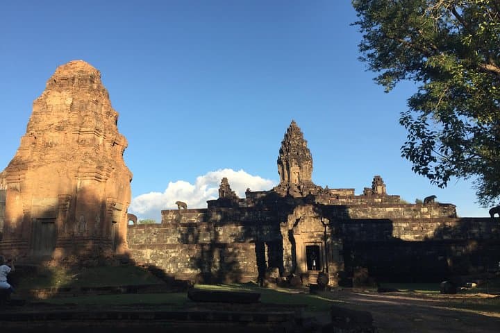 Roluos Group & Kompong Phluk: Private Bike and Floating Village Tour from Siem Reap photo 3