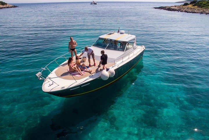 Private Blue and Green Cave Yacht Tour from Hvar: Full-Day Vis & Pakleni Islands Expedition photo 6