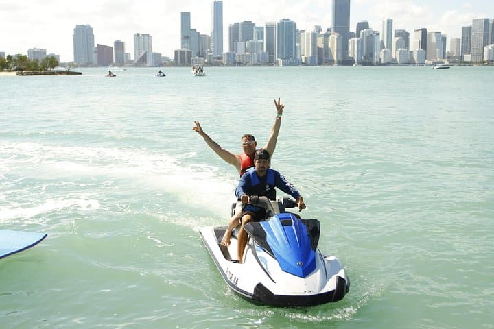 Miami 3‑Hour All‑Inclusive Party Boat: Open Bar & Skyline Cruise photo 6