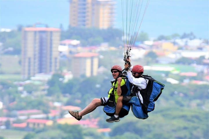 Soar Over Jacó: Tandem Paragliding From Las Terrazas (900 ft Guaranteed) photo 4