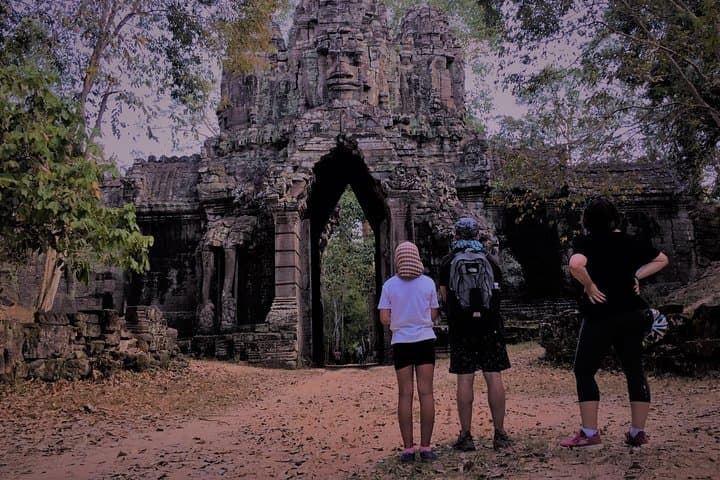 Angkor Wat Avoid-Crowd Private Bike Tour: Morning Ride Through Ancient Temples photo 6