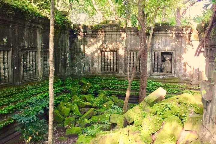 Beng Mealea & Roluos Temples: Private Motorcycle Tour from Siem Reap photo 2