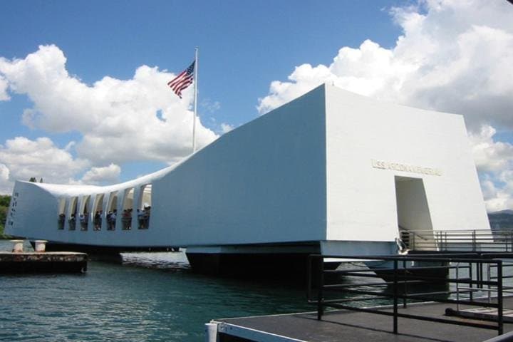 Oahu WWII Shore Excursion — Pearl Harbor, USS Missouri & Historic Honolulu