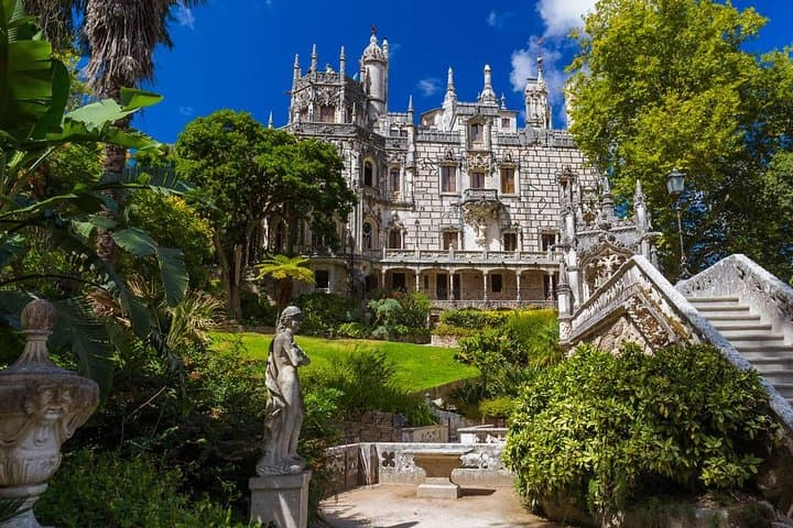 Sintra All Palaces Private Tour: Pena, Quinta da Regaleira & Moorish Castle photo 1