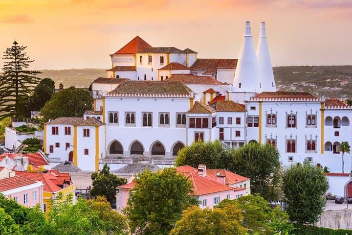 Sintra All Palaces Private Tour: Pena, Quinta da Regaleira & Moorish Castle photo 4