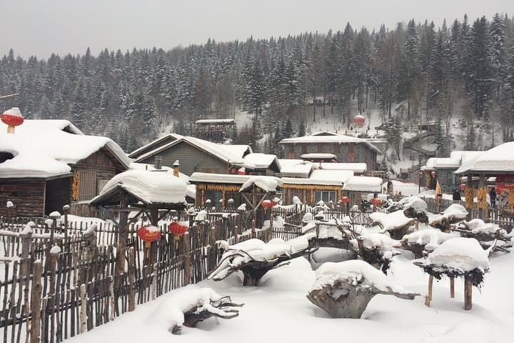 China Snow Town and Yabuli Ski: 2-Day Private Winter Trip from Harbin photo 2