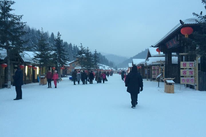 2-Day China Snow Town Winter Escape from Harbin — Xuexiang Snow Town Tour photo 3