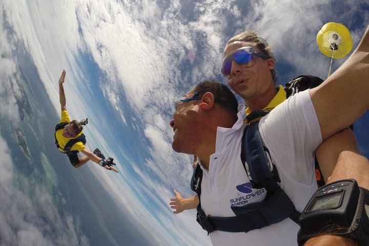 Skydive Fiji: Extreme 12,000ft Tandem Jump Over the Mamanucas photo 4