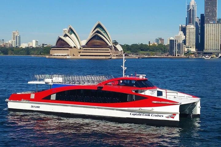 sydney-harbour-whale-watching-hop-on-hop-off-explorer-cruise photo 6
