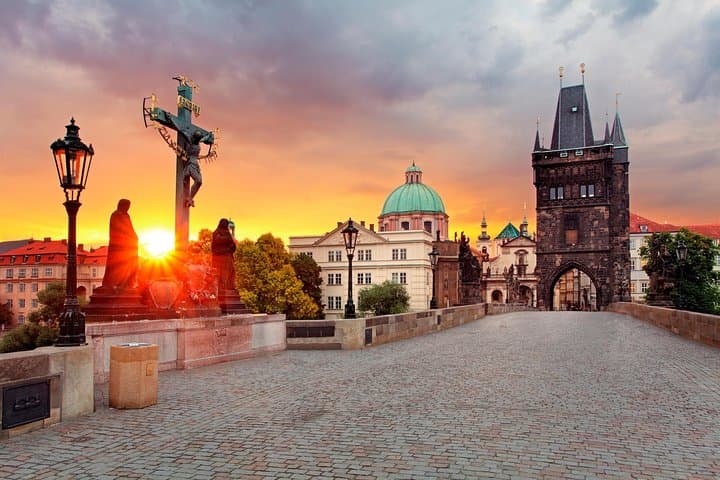 Best of Prague Architecture: Private Walking Tour with Local Guide