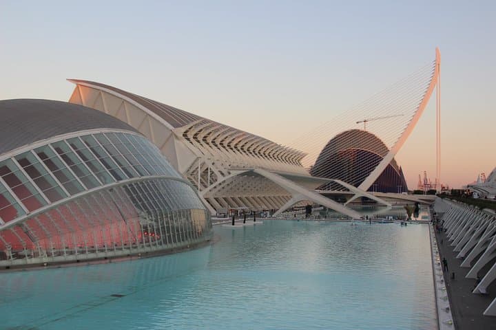 Grand City Valencia Private Bike, E-Bike, E-Step & Segway Tour photo 2