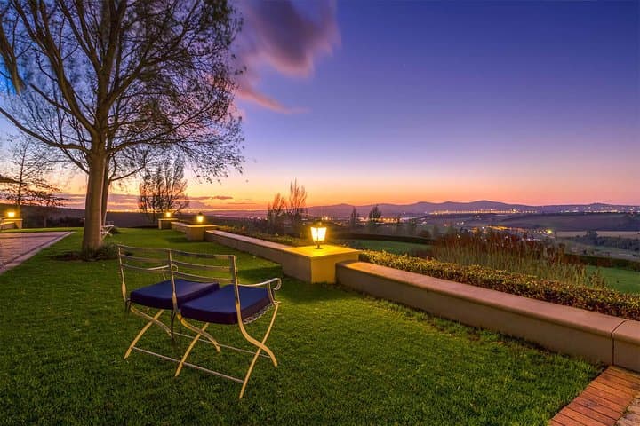 Cape Winelands Full-Day Wine Tour: Stellenbosch, Franschhoek & Paarl photo 2