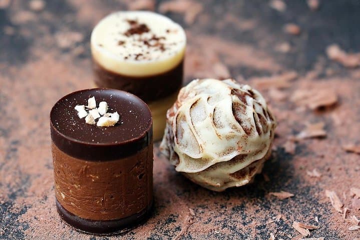 Day trip to Bruges from Amsterdam: private sightseeing, chocolate & canals photo 4