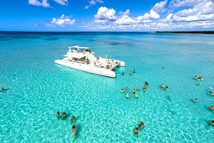 Saona Island Day Trip from Punta Cana — Snorkel, Natural Pool & Beach Buffet photo 6
