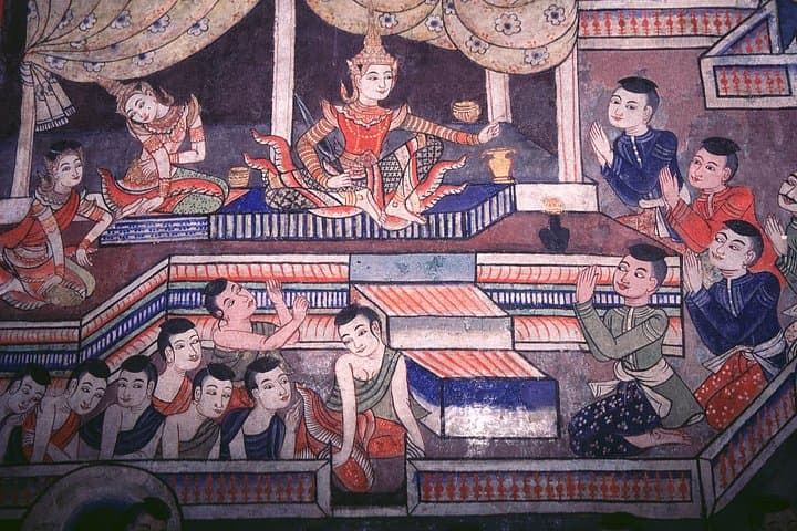 Chiang Mai Lifestyle Guided Tour: River Cruise, Temples & Warorot Market photo 3