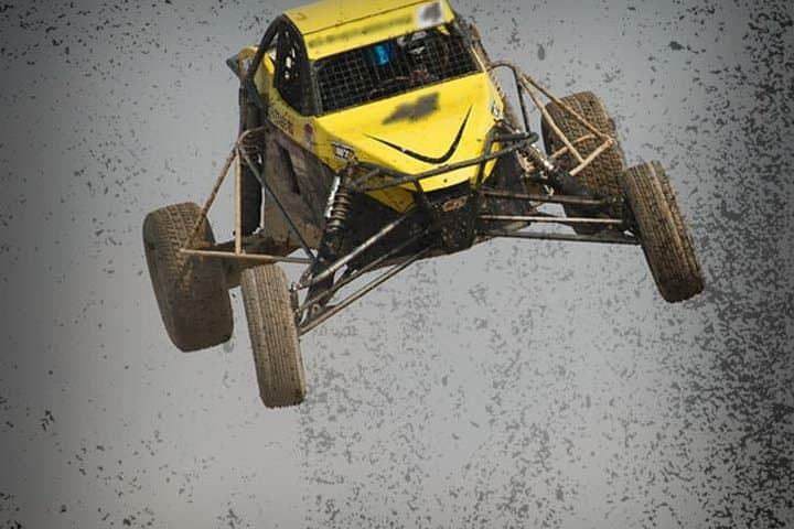 Las Vegas Off-Road Racing: 10 Laps on a Pro Dirt Track photo 3