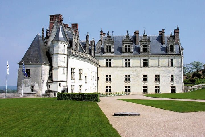 Private Loire Valley Castles Day Trip from Paris: Chambord, Chenonceau & Amboise photo 2