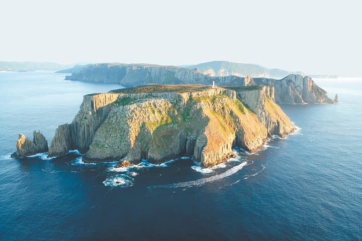 Tasman Peninsula Wilderness Cruise: 3-Hour Sea-Cliff & Wildlife Adventure from Port Arthur