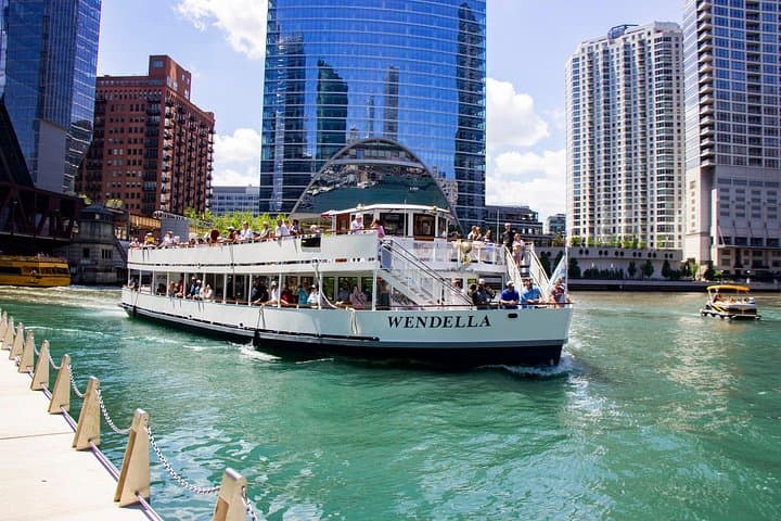 Chicago River Architecture Tour — 90-Minute Guided Boat Cruise photo 4