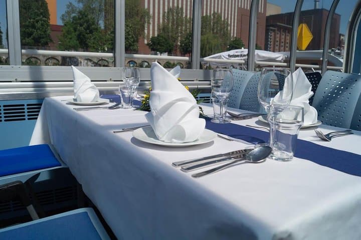 Berlin Capital Sunset Dinner Cruise: 4-Course Gourmet Cruise on the Spree photo 3