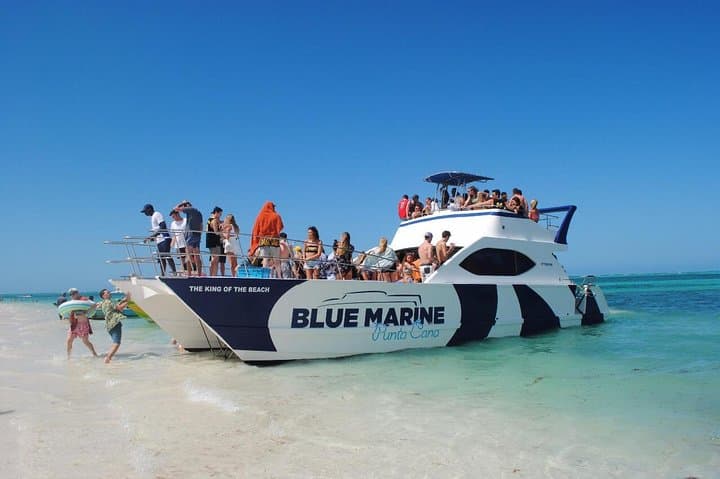 Punta Cana Booze Cruise Party Boat: Half-Day Snorkel & Natural Pool Experience photo 1