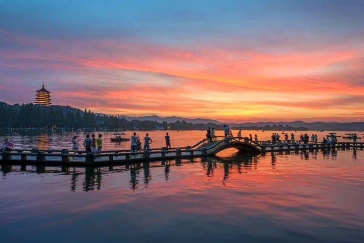 Private Hangzhou G20 Presidents West Lake Day Trip from Shanghai by Bullet Train photo 3